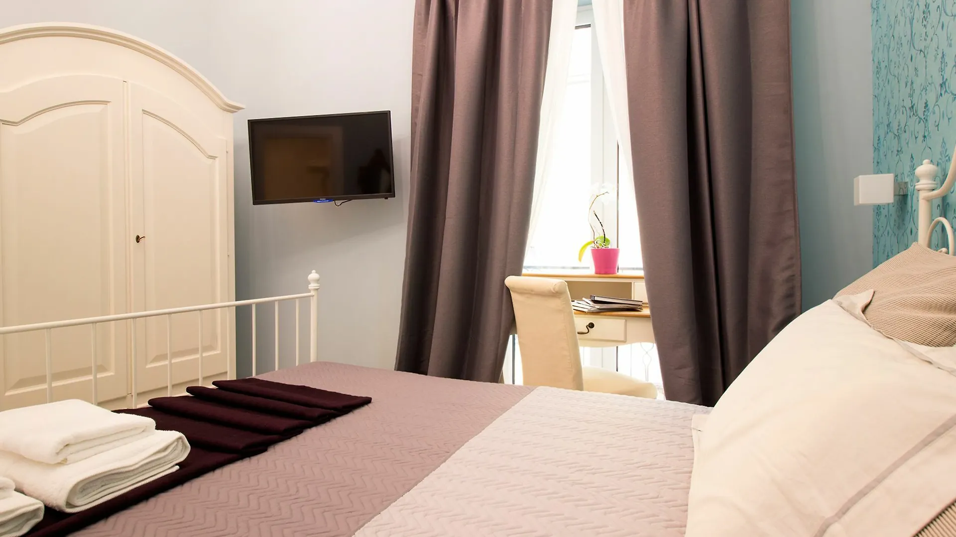 Real Giardinetto A Toledo Hotel Naples Guest house